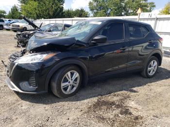  Salvage Nissan Kicks