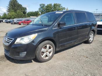  Salvage Volkswagen Routan