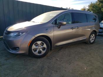  Salvage Chrysler Pacifica