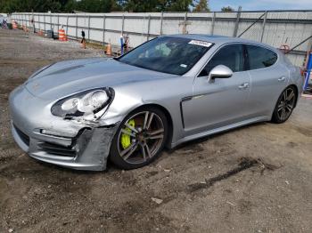  Salvage Porsche Panamera