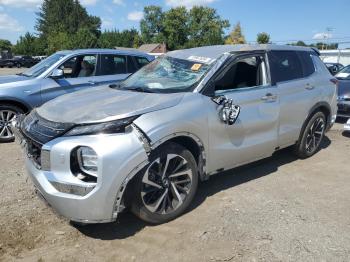  Salvage Mitsubishi Outlander