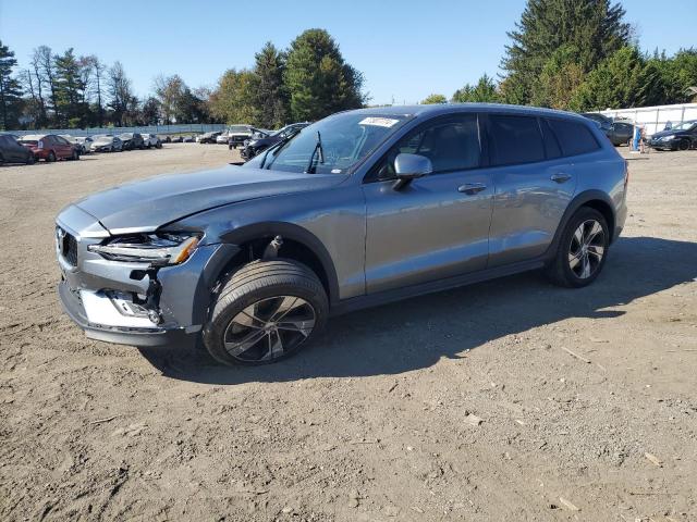  Salvage Volvo V60