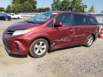  Salvage Toyota Sienna