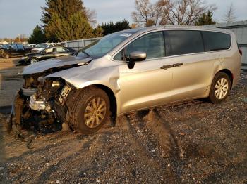  Salvage Chrysler Pacifica