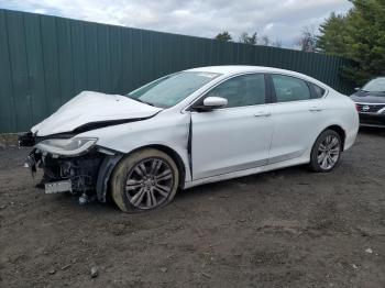  Salvage Chrysler 200