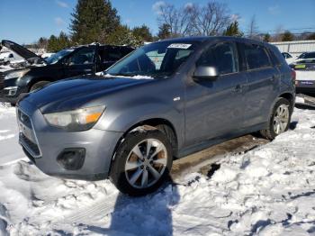  Salvage Mitsubishi Outlander