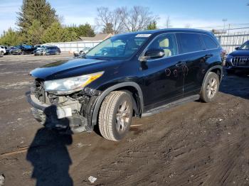  Salvage Toyota Highlander