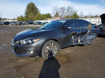  Salvage Nissan Maxima