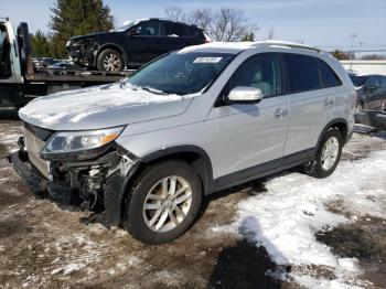  Salvage Kia Sorento