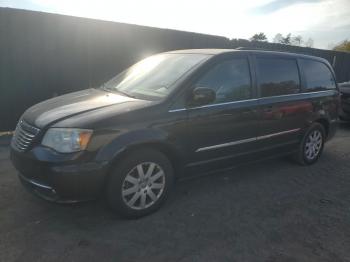  Salvage Chrysler Town & Country