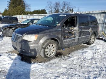  Salvage Chrysler Minivan