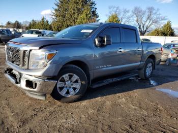  Salvage Nissan Titan