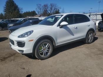  Salvage Porsche Cayenne