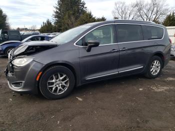  Salvage Chrysler Pacifica