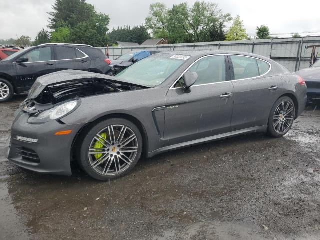  Salvage Porsche Panamera