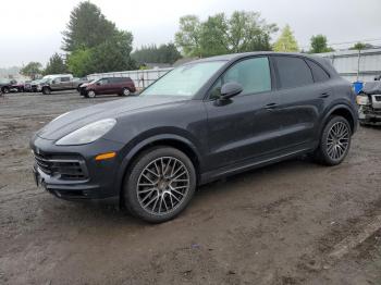  Salvage Porsche Cayenne