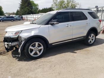  Salvage Ford Explorer