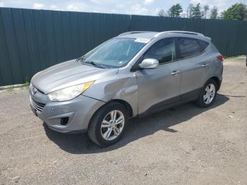  Salvage Hyundai TUCSON