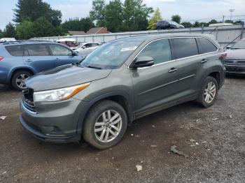  Salvage Toyota Highlander