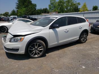  Salvage Volvo V60