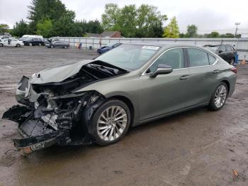  Salvage Lexus Es