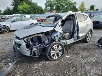  Salvage Hyundai TUCSON