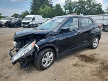  Salvage Nissan Kicks