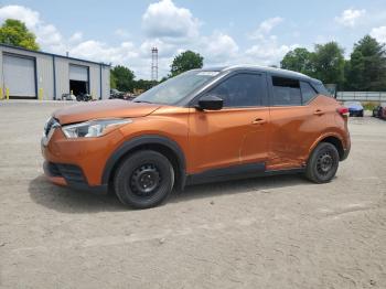  Salvage Nissan Kicks