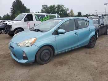  Salvage Toyota Prius