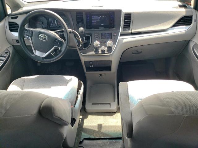 Toyota Sienna Image 7