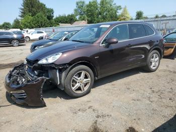  Salvage Porsche Cayenne