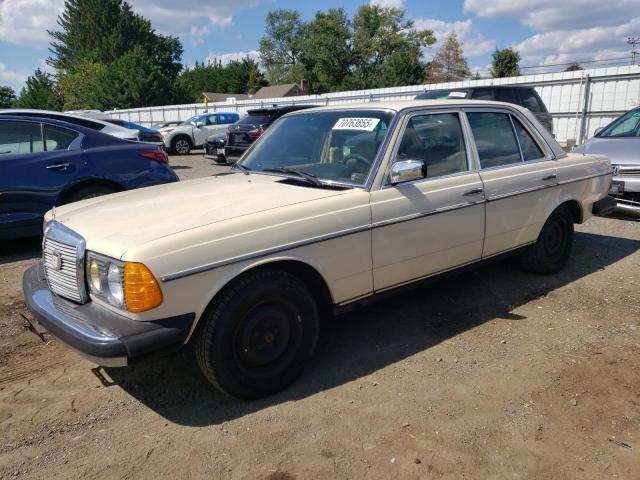  Salvage Mercedes-Benz 240-Class