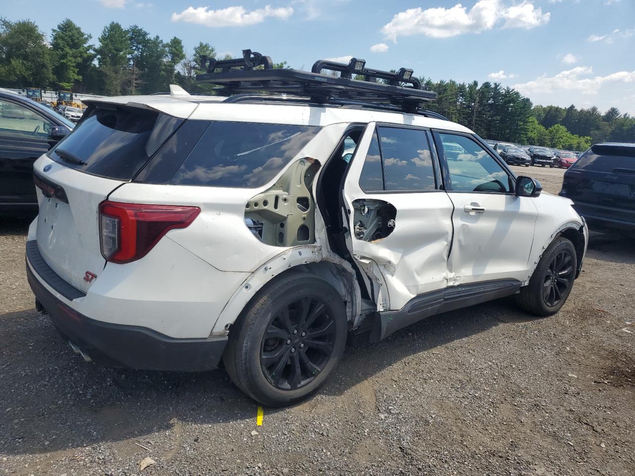 Ford Explorer St Image 7