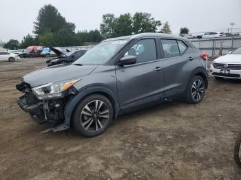  Salvage Nissan Kicks