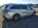 Toyota Sienna Le Image 9
