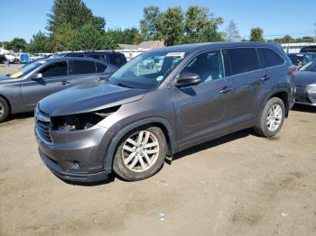  Salvage Toyota Highlander
