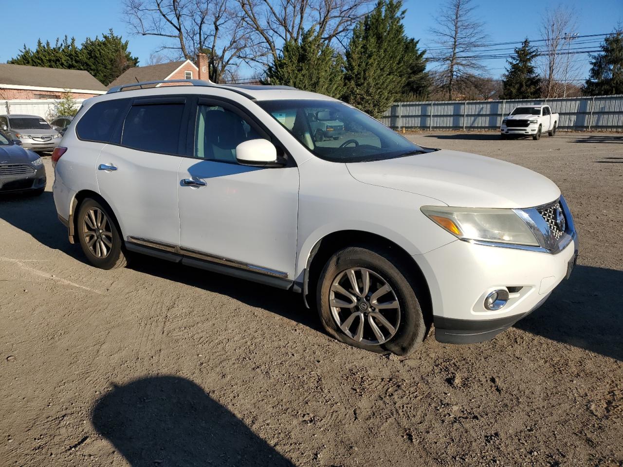 Nissan Pathfinder S Image 13