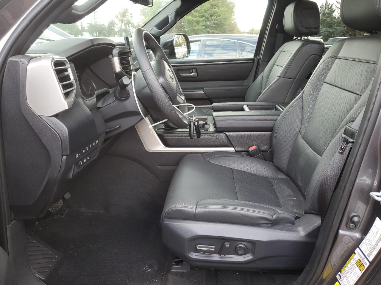 Toyota Tundra Crewmax Sr Image 9