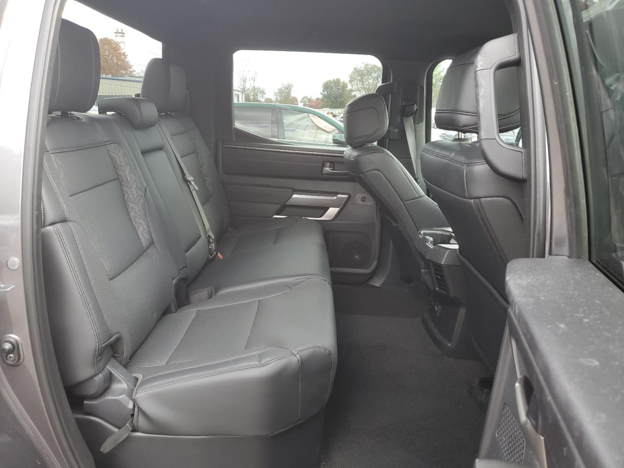 Toyota Tundra Crewmax Sr Image 6