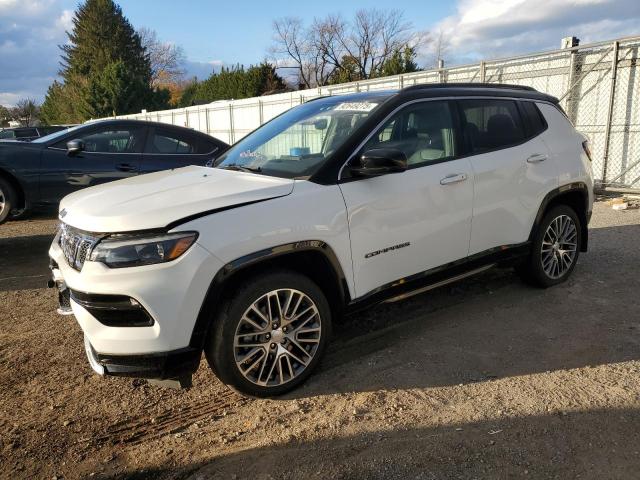  Salvage Jeep Compass