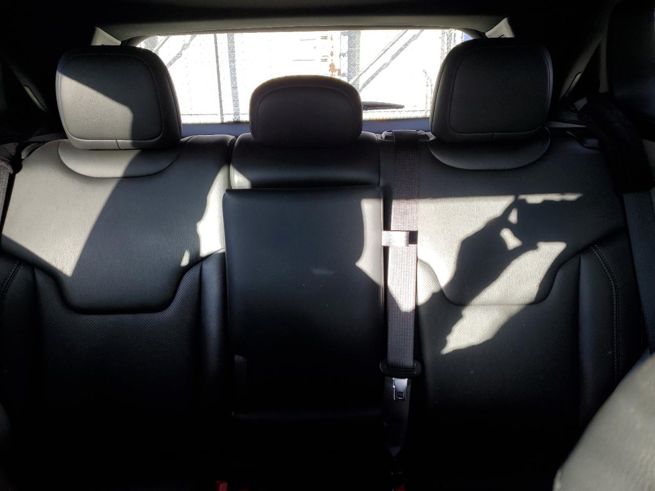 Jeep Compass Limited Image 4