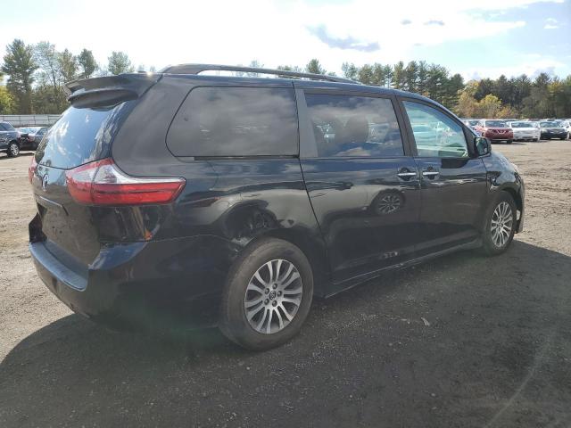 Toyota Sienna Xle Image 3