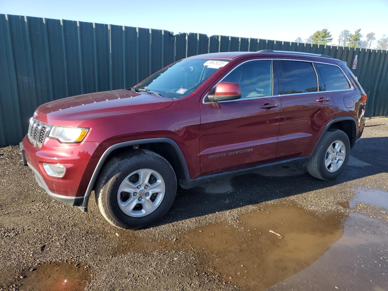 Jeep Grand Cherokee Laredo Image 1
