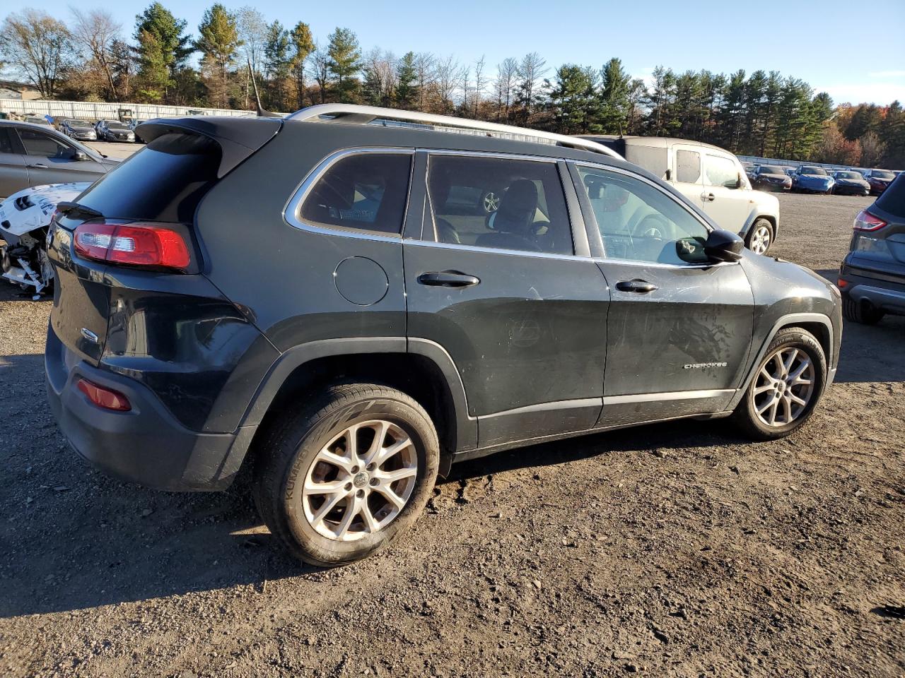 Jeep Grand Cherokee Latitude Plus Image 2