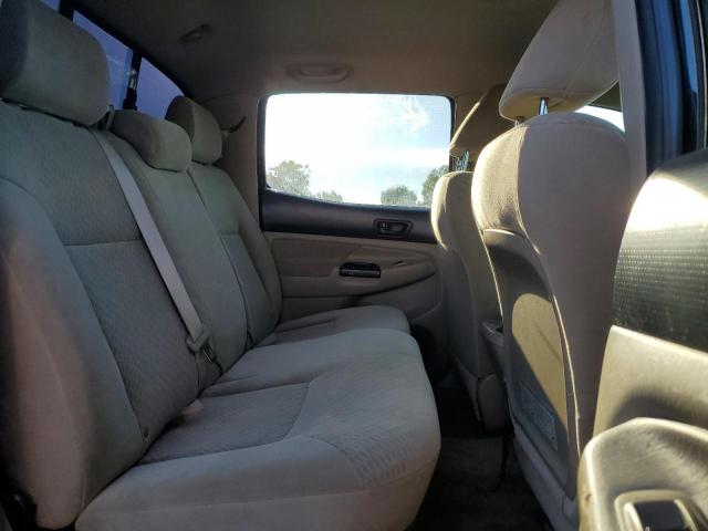 Toyota Tacoma Double Cab Image 12