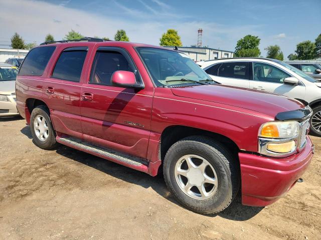 GMC Yukon Denali Image 6