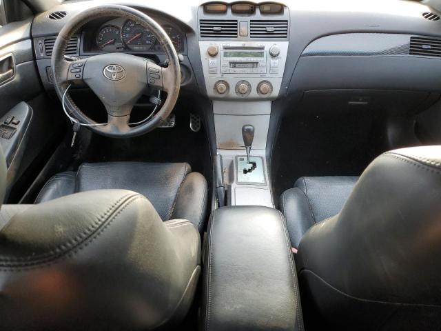 Toyota Camry Se Image 8