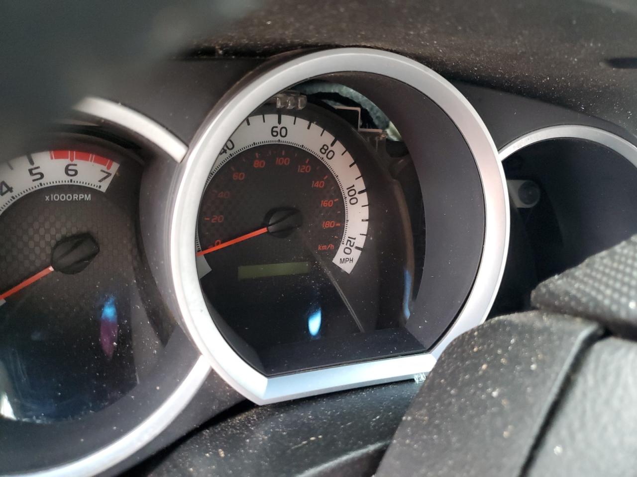 Toyota Tacoma Double Cab Image 10