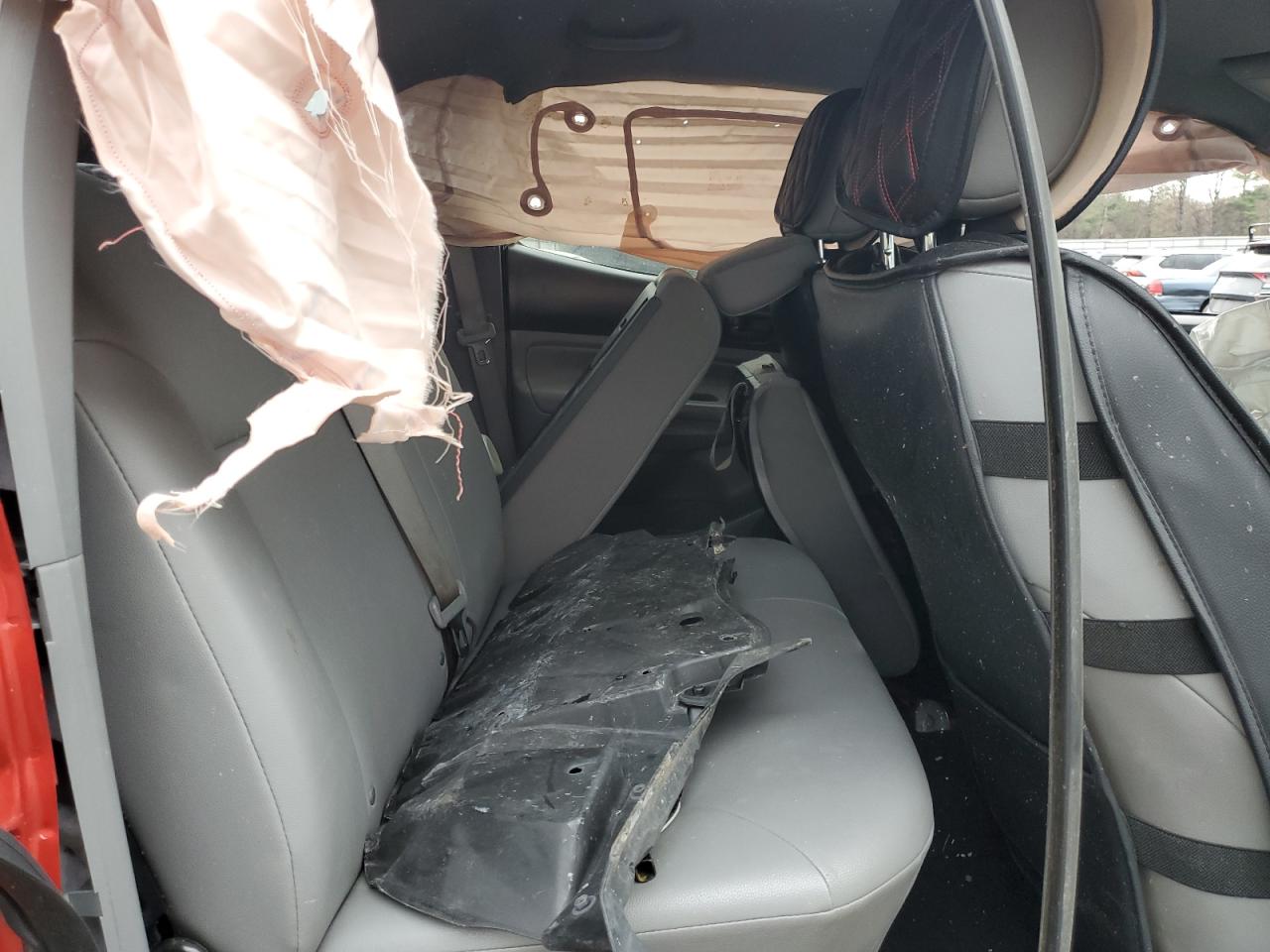 Toyota Tacoma Double Cab Image 9