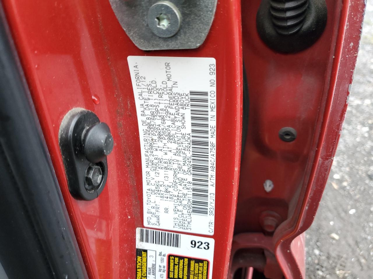 Toyota Tacoma Double Cab Image 12